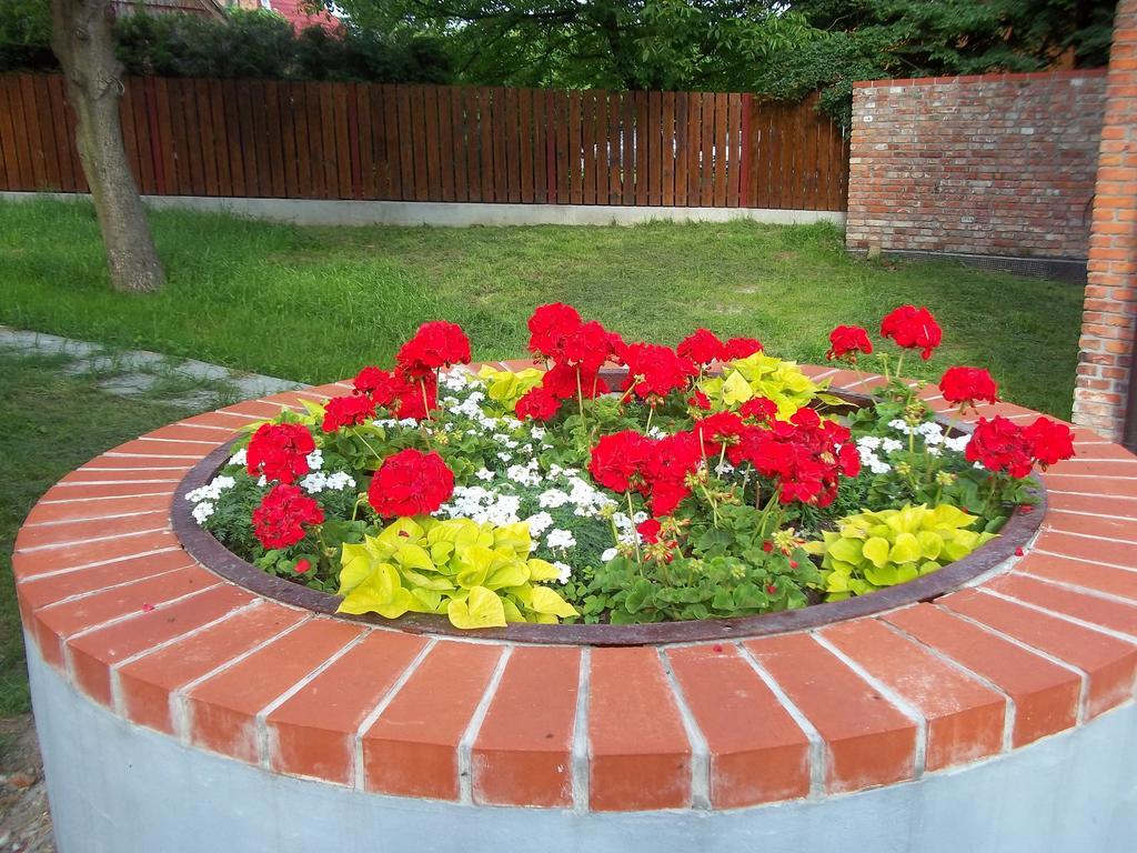 Dwor W Boleniu Villa Luaran gambar